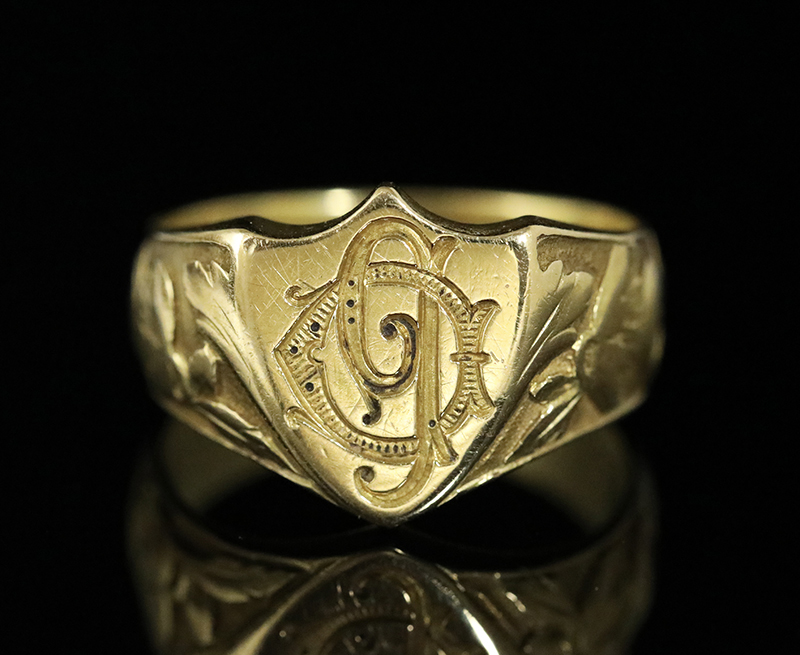 Antique Gallery Soleil アンティークジュエリー / 花咲くイニシャルの